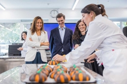 Visita de la consellera al l'Institut dels Aliments